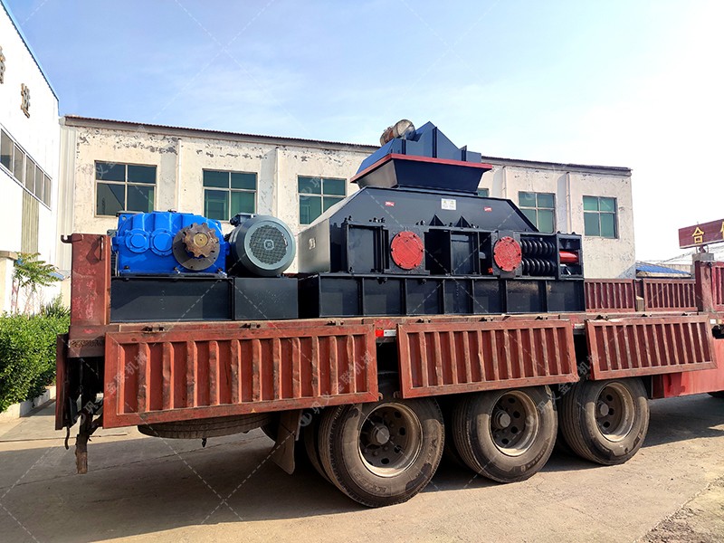 对辊细碎机_小型细碎对辊机,新型制砂细碎机生产视频/型号图片